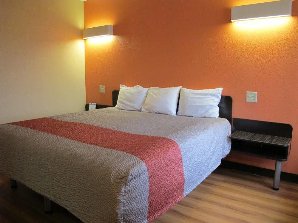 Motel 6-Libertyville, Il Kültér fotó
